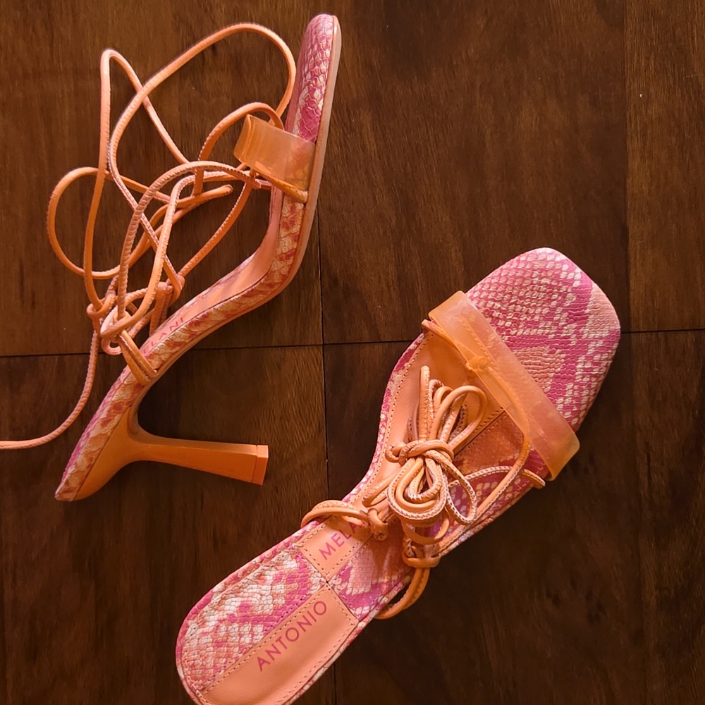 ANTONIO MELANI Coral Faux Snakeskin Design Strappy Heels Sz 8